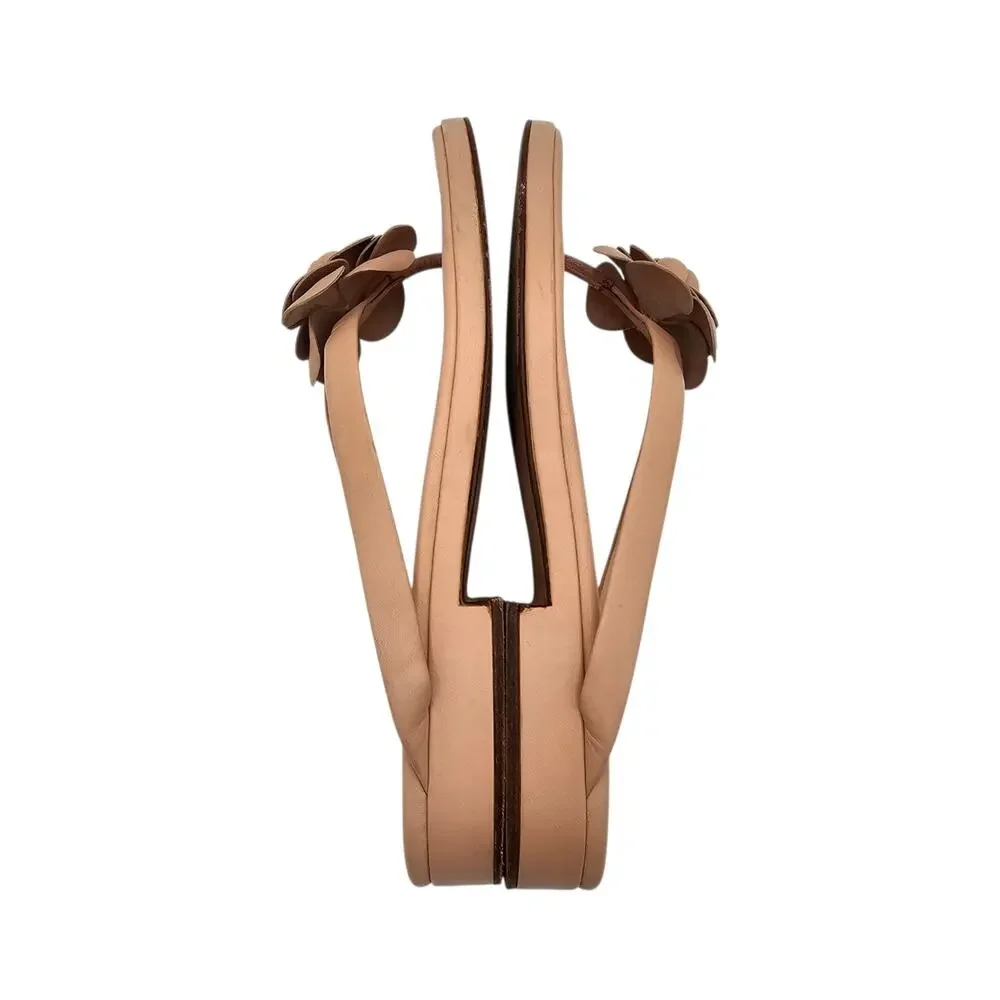 Chanel Camelia Thong Flip Flop Flat Vintage Beige Tan Leather Flower Size 8